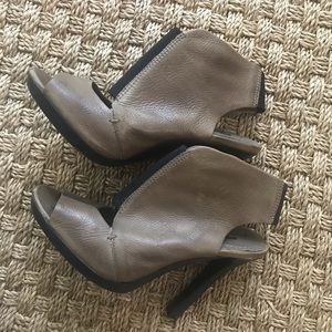 7 For All Mankind Mariah Heel sz 6.5